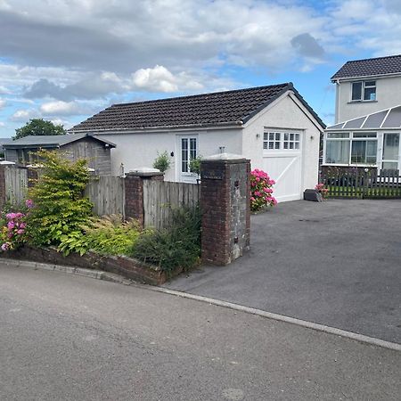 The Shed Bed and Breakfast Merthyr Tydfil Εξωτερικό φωτογραφία